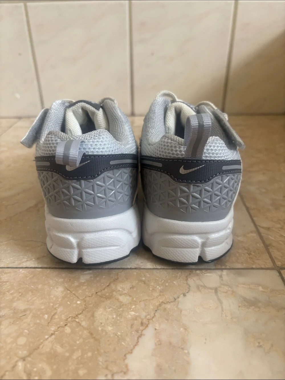 Nike Vomero 5 Kids Light Gray and White Velcro Sneakers